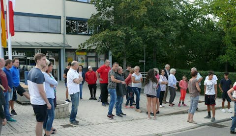 Ankommen und Begrüßung am Rathaus