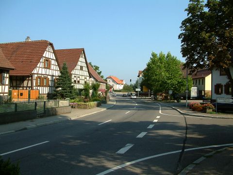 Hauptstraße in Neulingen