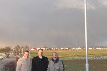 Foto: Schott: Roland Geisel, Bürgermeister Michael Schmidt und Rolf Schönhaar (von rechts)