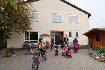 Den evangelischen Kindergarten „Arche Noah“ in der Ortsmitte von Göbrichen hat die Gemeinde Neulingen erworben. Später soll hier einmal eine zentrale Kinderbetreuungseinrichtung für den Ortsteil entstehen.